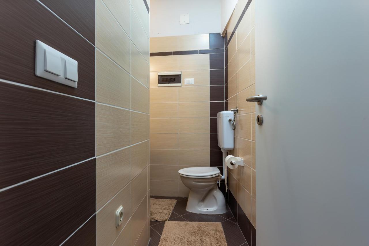 Top Central Apartments Pula Ngoại thất bức ảnh