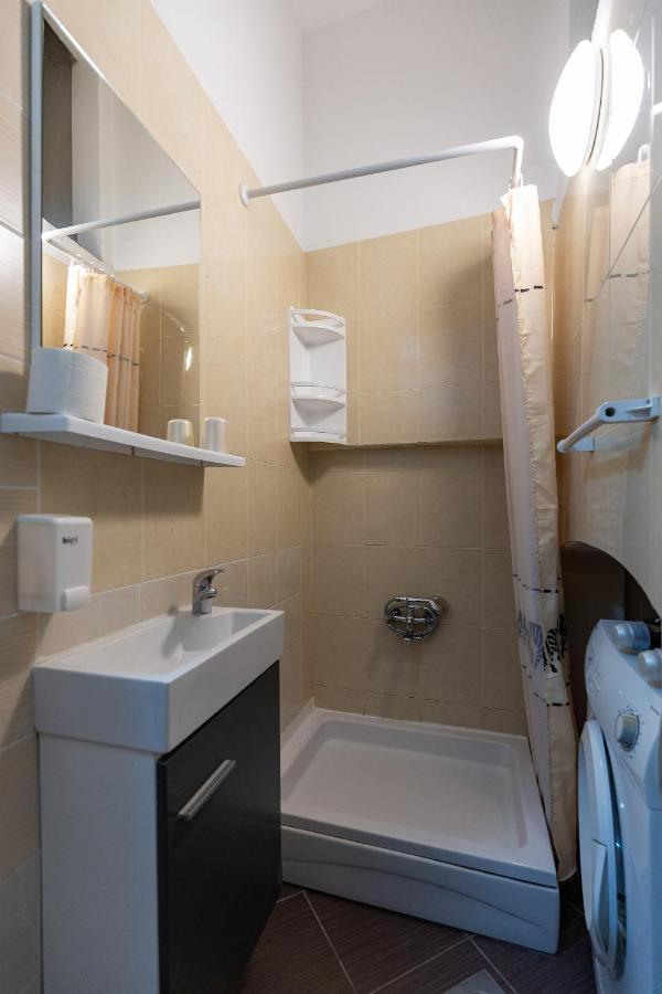 Top Central Apartments Pula Ngoại thất bức ảnh