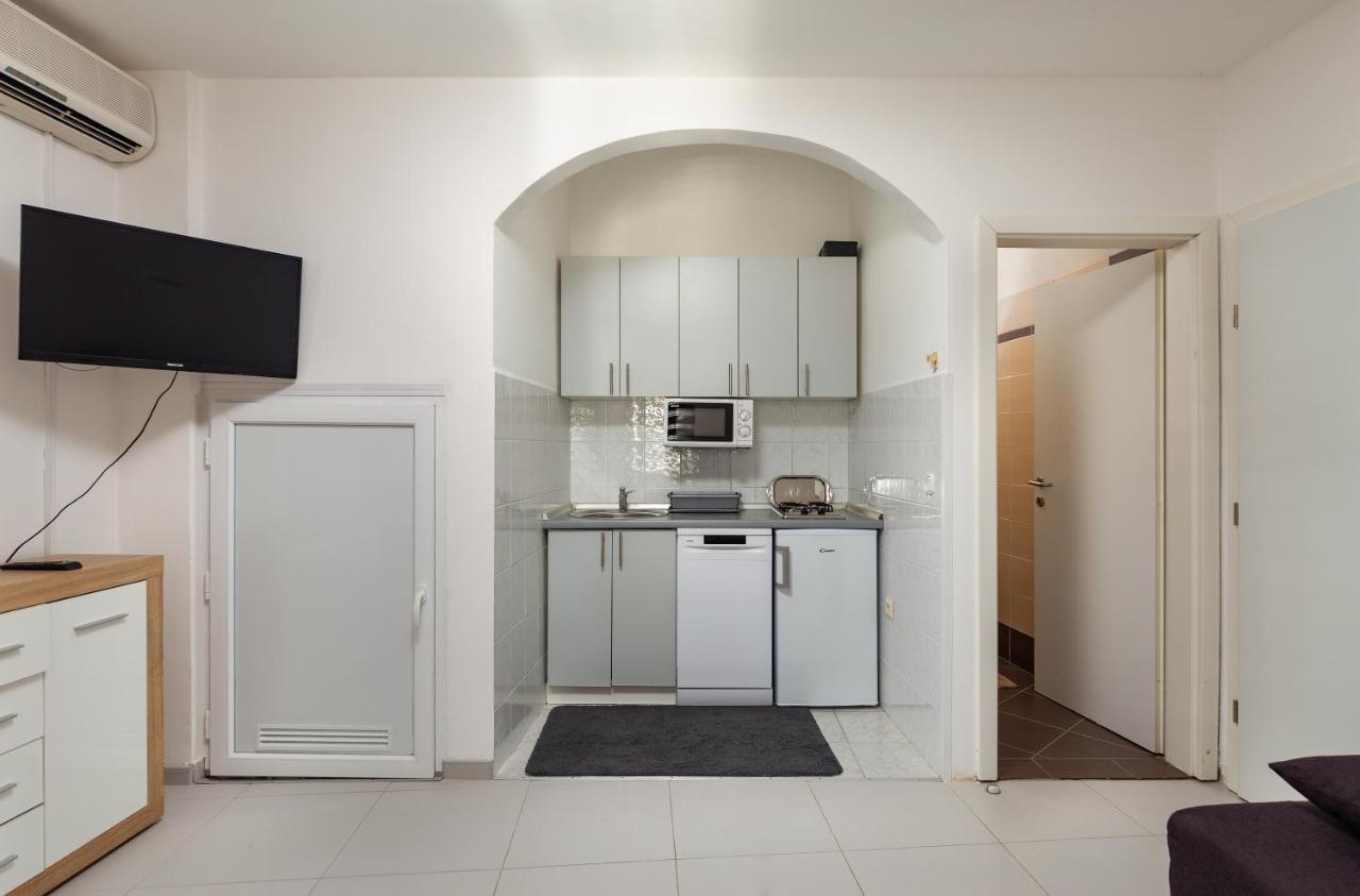 Top Central Apartments Pula Ngoại thất bức ảnh