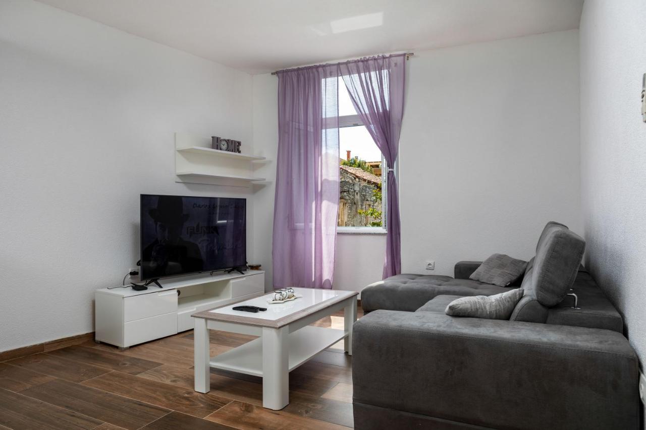 Top Central Apartments Pula Ngoại thất bức ảnh