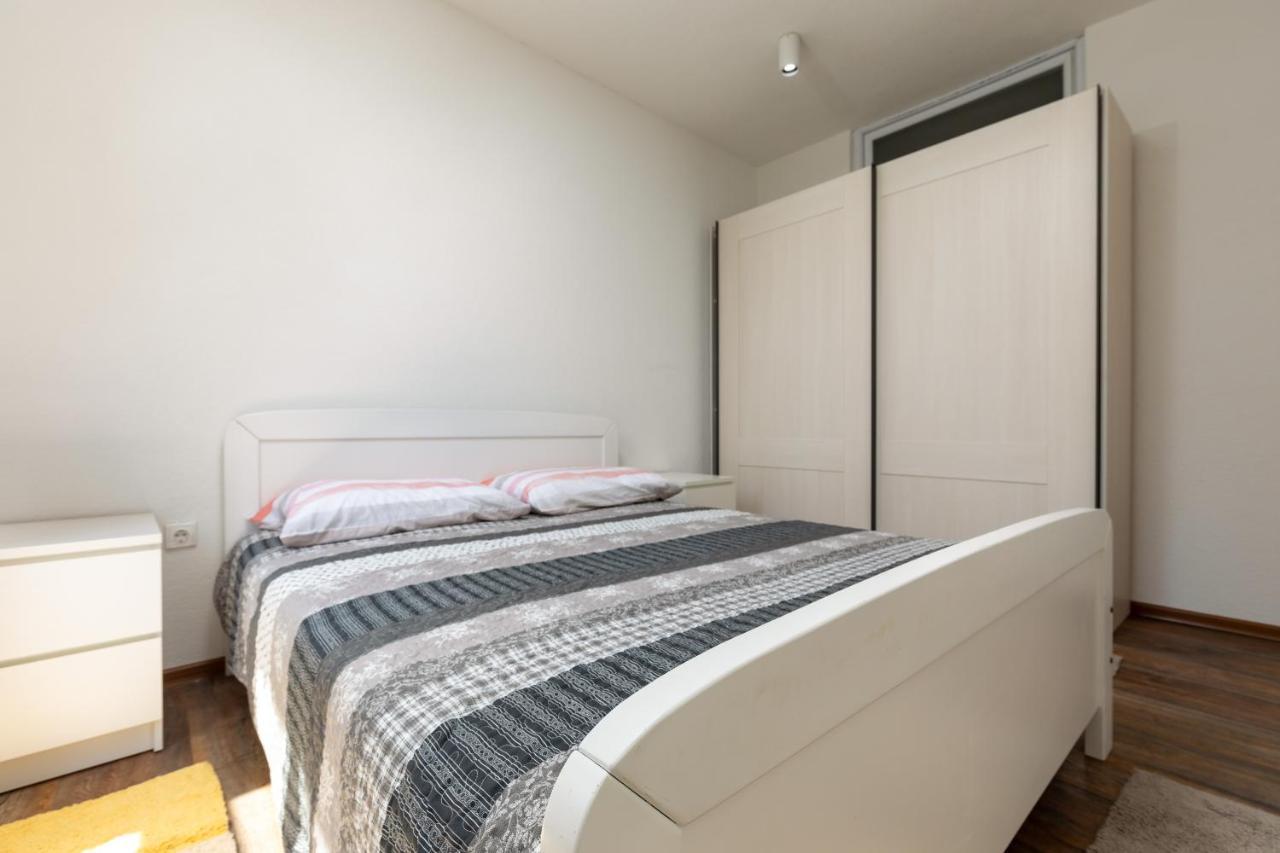 Top Central Apartments Pula Ngoại thất bức ảnh